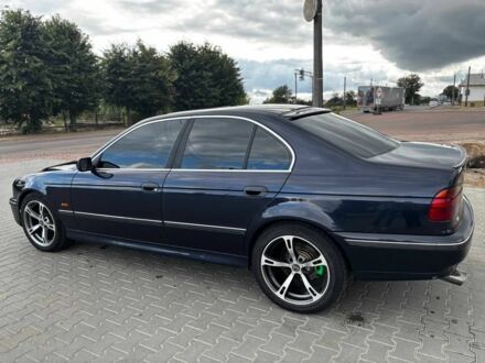 Синий БМВ 5 Серия, объемом двигателя 2 л и пробегом 500 тыс. км за 4107 $, фото 1 на Automoto.ua