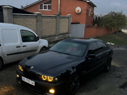 Синий БМВ 5 Серия, объемом двигателя 3 л и пробегом 400 тыс. км за 7800 $, фото 1 на Automoto.ua