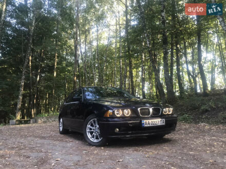 Синий БМВ 5 Серия, объемом двигателя 4.4 л и пробегом 357 тыс. км за 5250 $, фото 1 на Automoto.ua