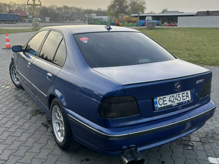 Синий БМВ 5 Серия, объемом двигателя 2.5 л и пробегом 200 тыс. км за 4000 $, фото 1 на Automoto.ua