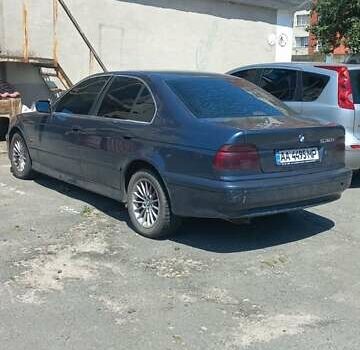 Синий БМВ 5 Серия, объемом двигателя 2.98 л и пробегом 330 тыс. км за 3700 $, фото 1 на Automoto.ua