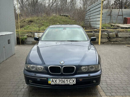 Синій БМВ 5 Серія, об'ємом двигуна 2.2 л та пробігом 250 тис. км за 5000 $, фото 1 на Automoto.ua