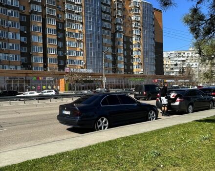 Синий БМВ 5 Серия, объемом двигателя 2.2 л и пробегом 315 тыс. км за 5700 $, фото 1 на Automoto.ua