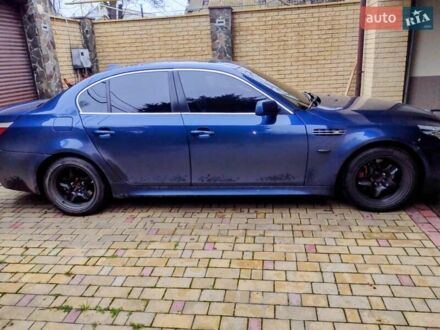 Синий БМВ 5 Серия, объемом двигателя 3 л и пробегом 300 тыс. км за 7000 $, фото 1 на Automoto.ua