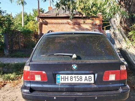 Синій БМВ 5 Серія, об'ємом двигуна 2.5 л та пробігом 300 тис. км за 3800 $, фото 1 на Automoto.ua