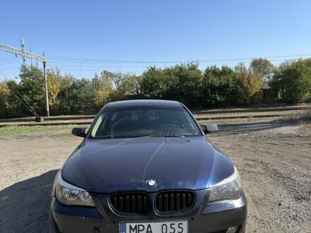 Синий БМВ 5 Серия, объемом двигателя 3 л и пробегом 500 тыс. км за 4000 $, фото 1 на Automoto.ua