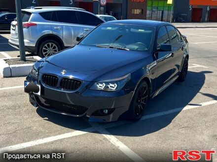 Синий БМВ 5 Серия, объемом двигателя 4.8 л и пробегом 180 тыс. км за 12000 $, фото 1 на Automoto.ua