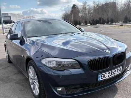 Синій БМВ 5 Серія, об'ємом двигуна 2.99 л та пробігом 335 тис. км за 15300 $, фото 1 на Automoto.ua