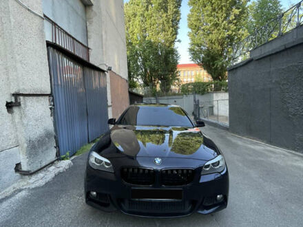 Синій БМВ 5 Серія, об'ємом двигуна 3 л та пробігом 330 тис. км за 14000 $, фото 1 на Automoto.ua