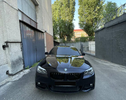 Синій БМВ 5 Серія, об'ємом двигуна 3 л та пробігом 330 тис. км за 14000 $, фото 1 на Automoto.ua