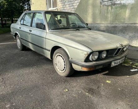 Зеленый БМВ 5 Серия, объемом двигателя 2 л и пробегом 1000 тыс. км за 600 $, фото 1 на Automoto.ua