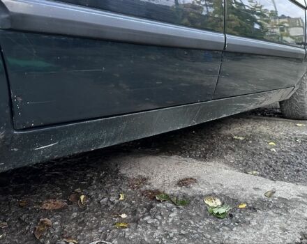 Зелений БМВ 5 Серія, об'ємом двигуна 2 л та пробігом 280 тис. км за 1400 $, фото 4 на Automoto.ua