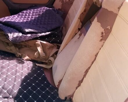 Зелений БМВ 5 Серія, об'ємом двигуна 2 л та пробігом 345 тис. км за 1575 $, фото 4 на Automoto.ua