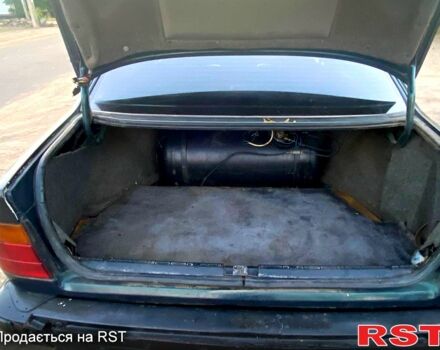 Зелений БМВ 5 Серія, об'ємом двигуна 3.4 л та пробігом 240 тис. км за 2300 $, фото 5 на Automoto.ua