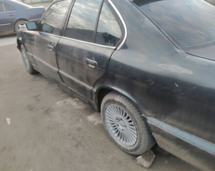 Зеленый БМВ 5 Серия, объемом двигателя 3.4 л и пробегом 2 тыс. км за 1000 $, фото 3 на Automoto.ua