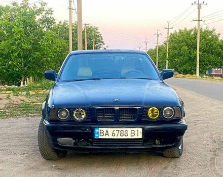 Зелений БМВ 5 Серія, об'ємом двигуна 3.4 л та пробігом 240 тис. км за 2300 $, фото 1 на Automoto.ua