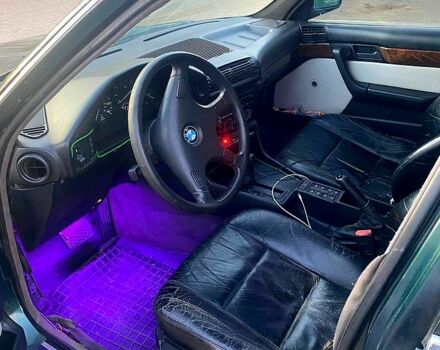 Зелений БМВ 5 Серія, об'ємом двигуна 3.4 л та пробігом 240 тис. км за 2300 $, фото 7 на Automoto.ua