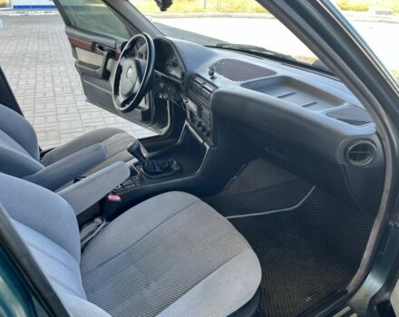 Зелений БМВ 5 Серія, об'ємом двигуна 2 л та пробігом 345 тис. км за 3100 $, фото 20 на Automoto.ua
