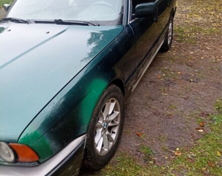 Зелений БМВ 5 Серія, об'ємом двигуна 2 л та пробігом 400 тис. км за 2300 $, фото 2 на Automoto.ua