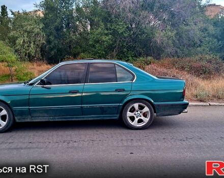 Зеленый БМВ 5 Серия, объемом двигателя 2 л и пробегом 350 тыс. км за 2500 $, фото 1 на Automoto.ua