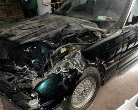 Зеленый БМВ 5 Серия, объемом двигателя 2.5 л и пробегом 250 тыс. км за 1500 $, фото 13 на Automoto.ua