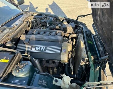 Зеленый БМВ 5 Серия, объемом двигателя 1.99 л и пробегом 200 тыс. км за 2900 $, фото 57 на Automoto.ua