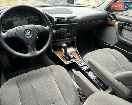 Зеленый БМВ 5 Серия, объемом двигателя 2.5 л и пробегом 467 тыс. км за 3900 $, фото 16 на Automoto.ua