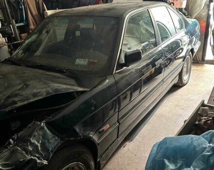 Зеленый БМВ 5 Серия, объемом двигателя 2.5 л и пробегом 250 тыс. км за 1500 $, фото 1 на Automoto.ua