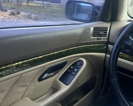 Зеленый БМВ 5 Серия, объемом двигателя 2.8 л и пробегом 300 тыс. км за 4600 $, фото 9 на Automoto.ua