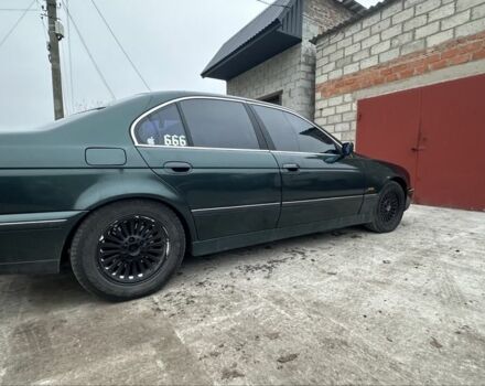 Зеленый БМВ 5 Серия, объемом двигателя 2.8 л и пробегом 300 тыс. км за 4600 $, фото 1 на Automoto.ua