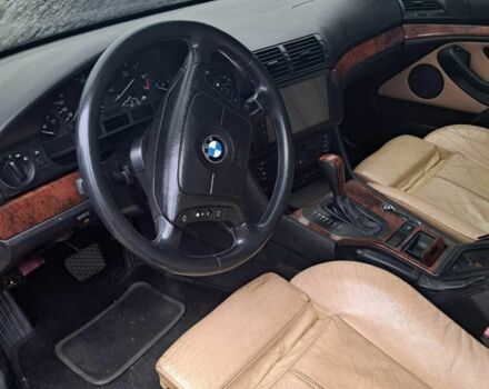 Зеленый БМВ 5 Серия, объемом двигателя 2.8 л и пробегом 360 тыс. км за 3000 $, фото 5 на Automoto.ua