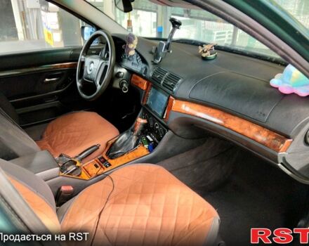 Зеленый БМВ 5 Серия, объемом двигателя 2 л и пробегом 252 тыс. км за 3500 $, фото 6 на Automoto.ua