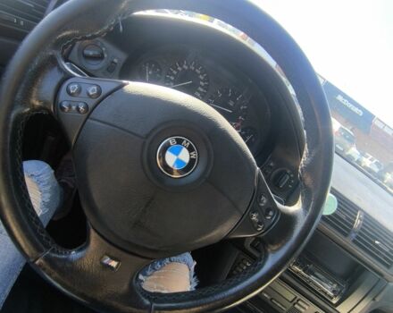 Зелений БМВ 5 Серія, об'ємом двигуна 2 л та пробігом 330 тис. км за 4600 $, фото 19 на Automoto.ua