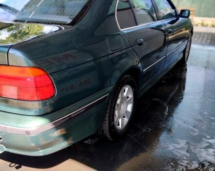 Зеленый БМВ 5 Серия, объемом двигателя 2 л и пробегом 252 тыс. км за 3500 $, фото 4 на Automoto.ua