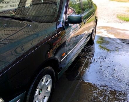 Зеленый БМВ 5 Серия, объемом двигателя 2 л и пробегом 252 тыс. км за 3500 $, фото 1 на Automoto.ua