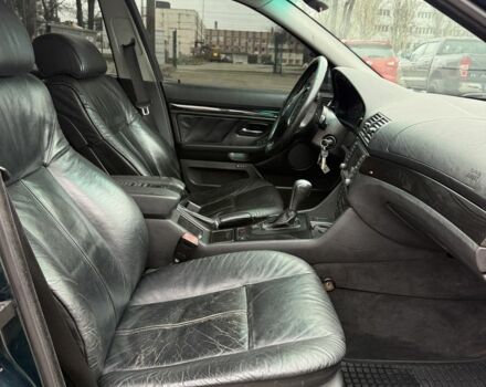 Зеленый БМВ 5 Серия, объемом двигателя 4.4 л и пробегом 300 тыс. км за 6400 $, фото 7 на Automoto.ua