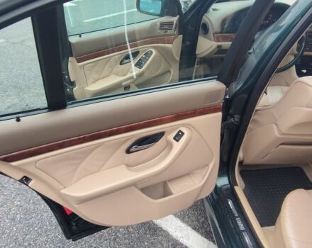 Зеленый БМВ 5 Серия, объемом двигателя 4.4 л и пробегом 360 тыс. км за 4600 $, фото 4 на Automoto.ua