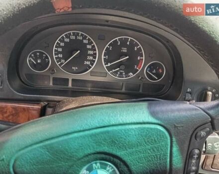 Зелений БМВ 5 Серія, об'ємом двигуна 2.5 л та пробігом 323 тис. км за 4380 $, фото 8 на Automoto.ua