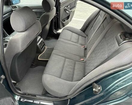 Зеленый БМВ 5 Серия, объемом двигателя 2 л и пробегом 375 тыс. км за 2800 $, фото 25 на Automoto.ua