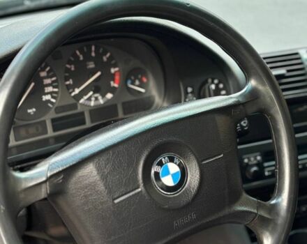 Зелений БМВ 5 Серія, об'ємом двигуна 2 л та пробігом 300 тис. км за 4600 $, фото 9 на Automoto.ua