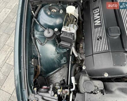 Зеленый БМВ 5 Серия, объемом двигателя 2 л и пробегом 375 тыс. км за 2800 $, фото 39 на Automoto.ua