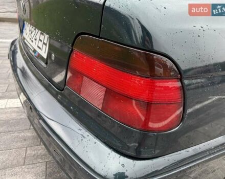 Зеленый БМВ 5 Серия, объемом двигателя 2 л и пробегом 375 тыс. км за 2800 $, фото 13 на Automoto.ua