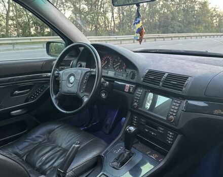 Зеленый БМВ 5 Серия, объемом двигателя 2 л и пробегом 301 тыс. км за 5300 $, фото 14 на Automoto.ua