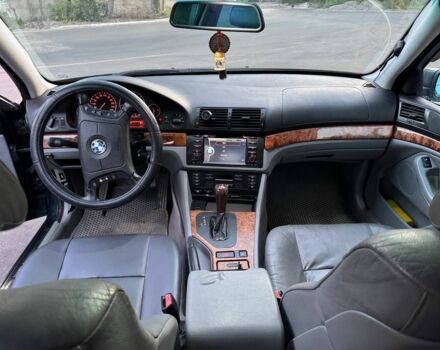 Зеленый БМВ 5 Серия, объемом двигателя 2 л и пробегом 450 тыс. км за 3800 $, фото 7 на Automoto.ua