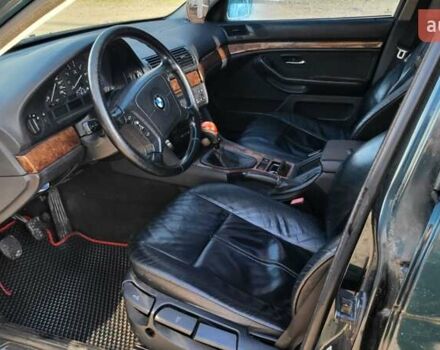 Зелений БМВ 5 Серія, об'ємом двигуна 1.99 л та пробігом 366 тис. км за 3500 $, фото 1 на Automoto.ua