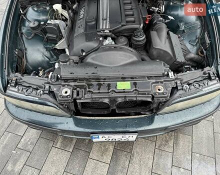 Зеленый БМВ 5 Серия, объемом двигателя 2 л и пробегом 375 тыс. км за 2800 $, фото 41 на Automoto.ua