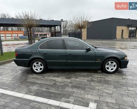 Зеленый БМВ 5 Серия, объемом двигателя 2 л и пробегом 375 тыс. км за 2800 $, фото 1 на Automoto.ua