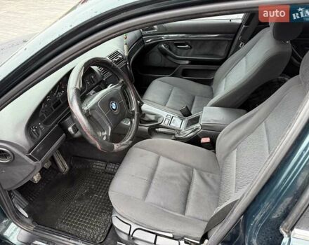Зеленый БМВ 5 Серия, объемом двигателя 2 л и пробегом 375 тыс. км за 2800 $, фото 19 на Automoto.ua