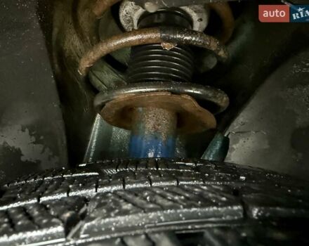 Зеленый БМВ 5 Серия, объемом двигателя 2 л и пробегом 375 тыс. км за 2800 $, фото 18 на Automoto.ua