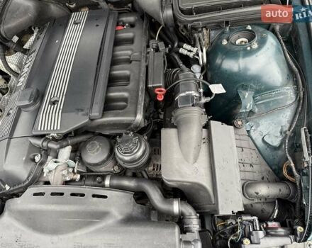 Зеленый БМВ 5 Серия, объемом двигателя 2 л и пробегом 375 тыс. км за 2800 $, фото 40 на Automoto.ua